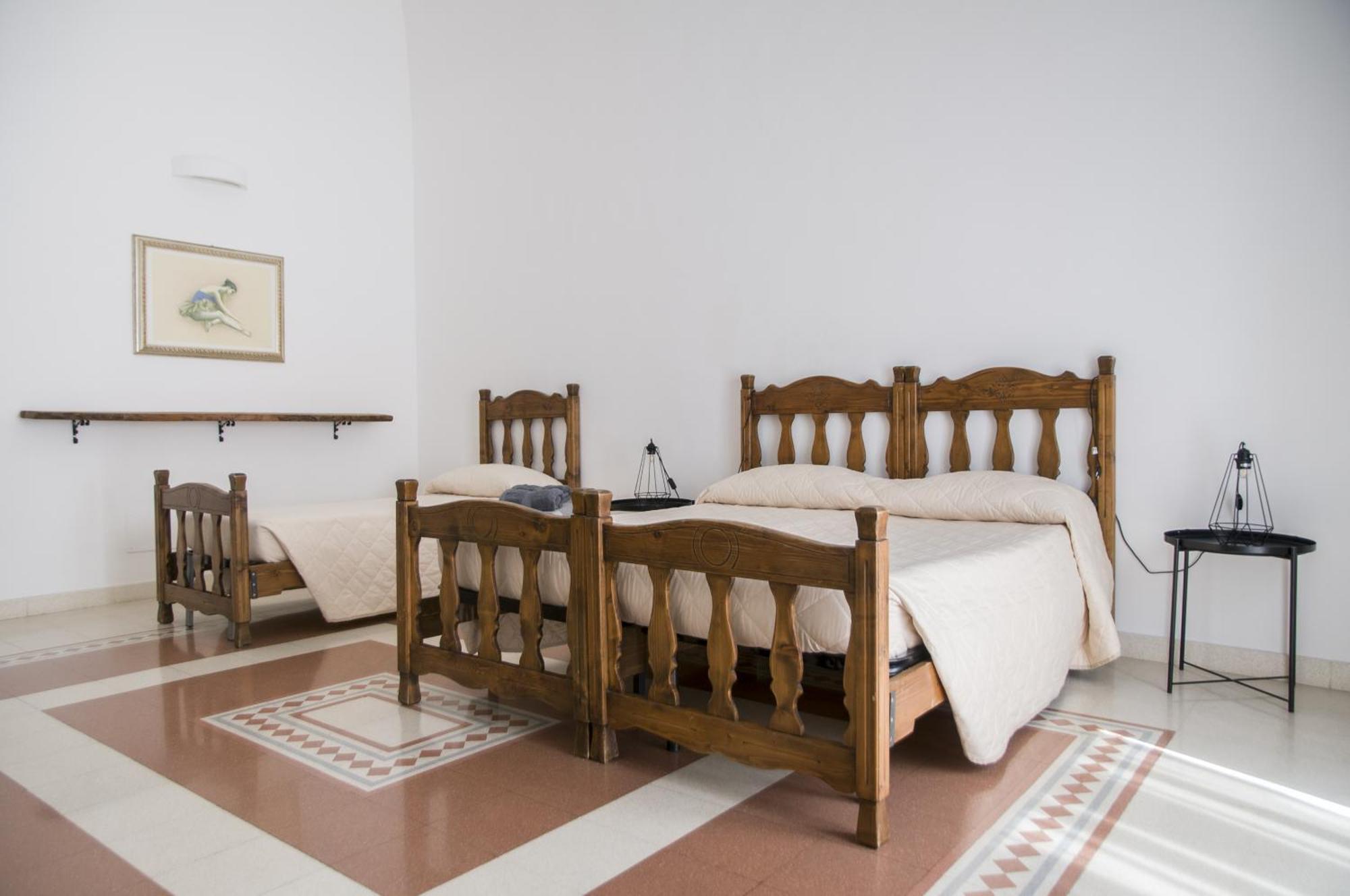 Palazzo Italia Apartments Бари Екстериор снимка