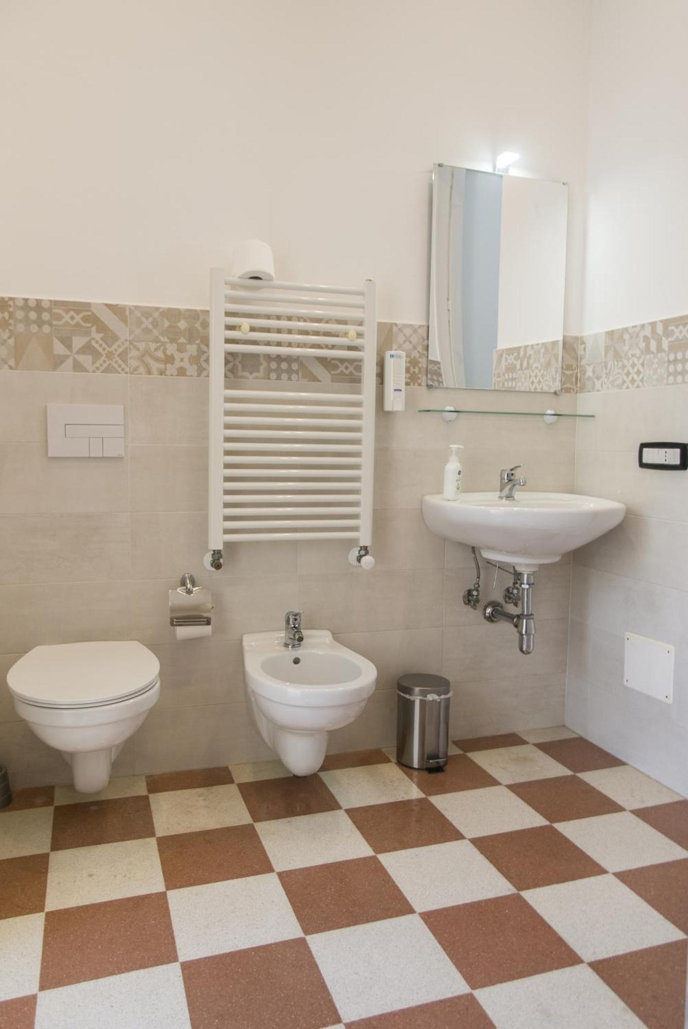 Palazzo Italia Apartments Бари Екстериор снимка