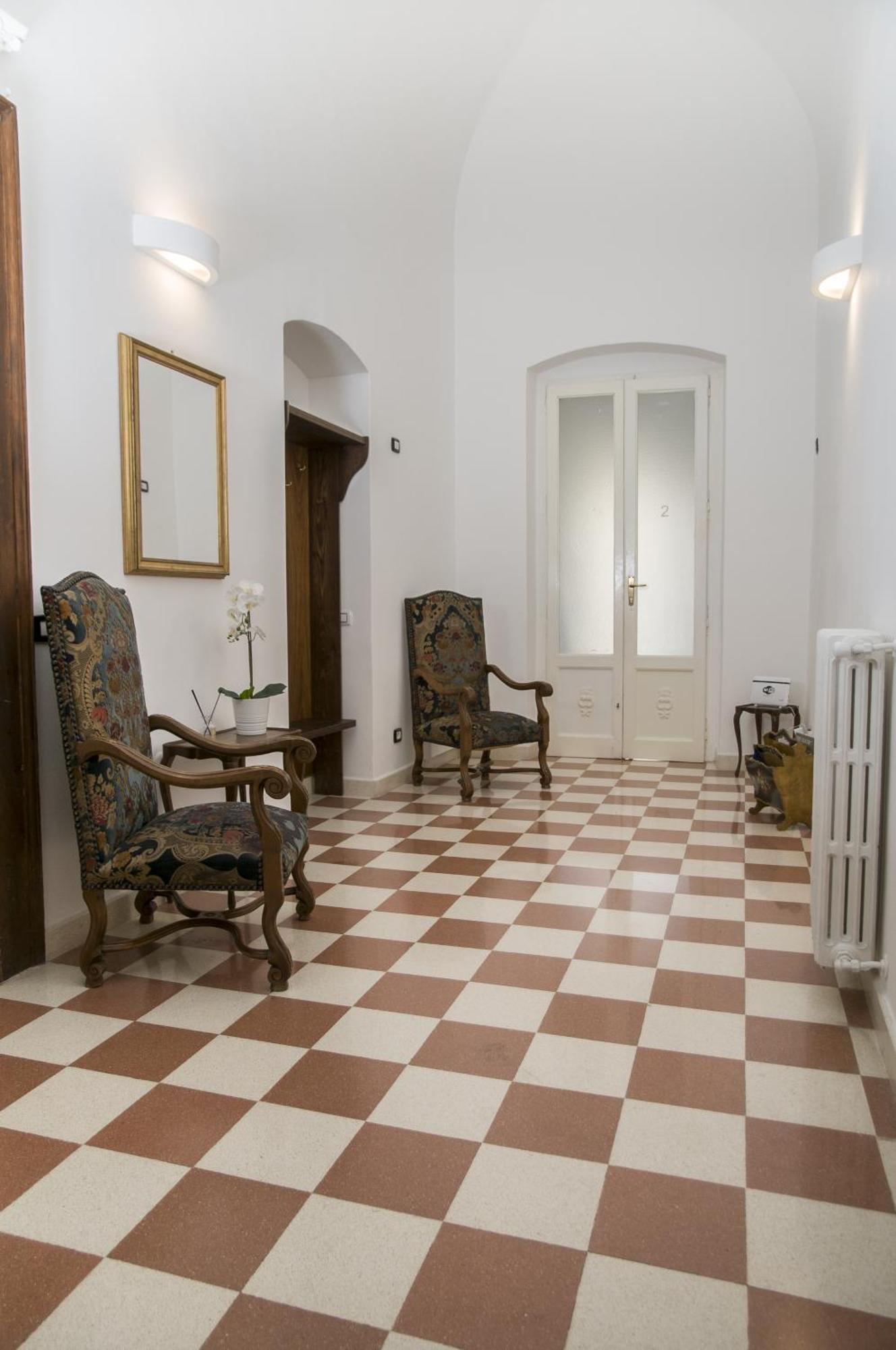Palazzo Italia Apartments Бари Екстериор снимка