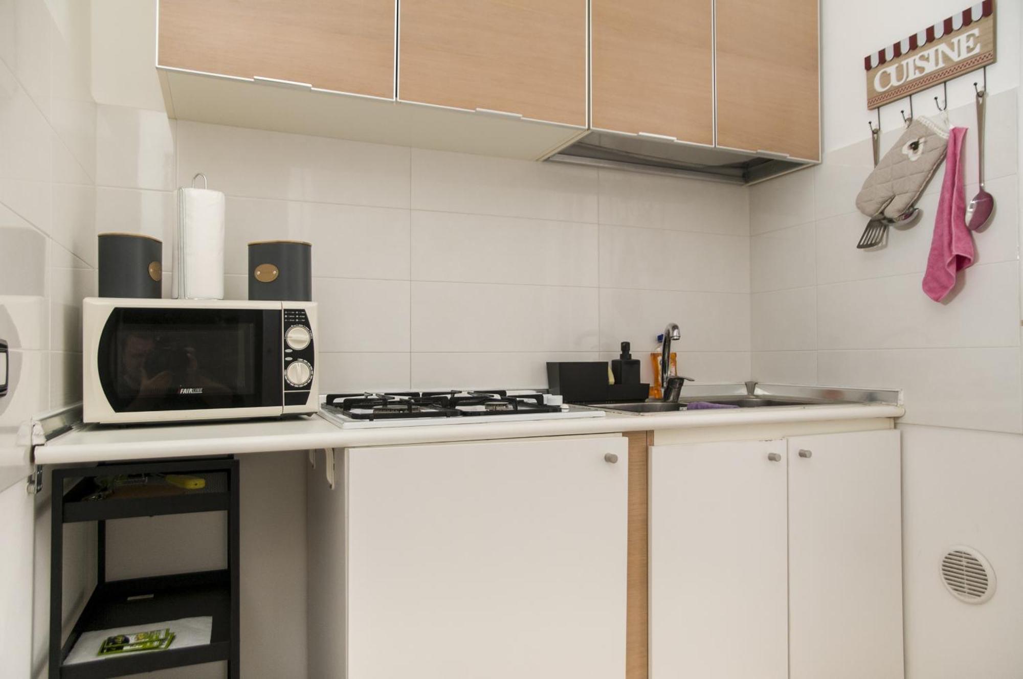 Palazzo Italia Apartments Бари Екстериор снимка